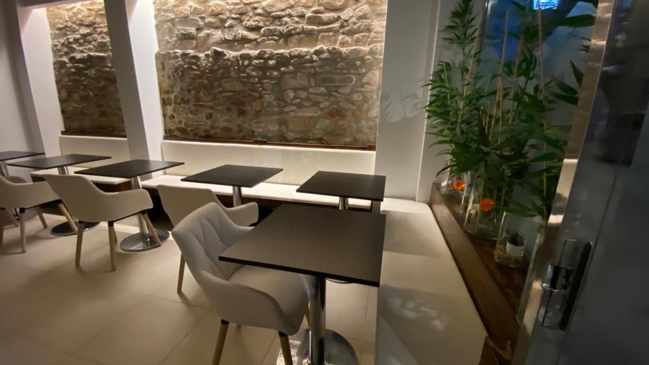 Hostal Somnis Suria Eksteriør bilde
