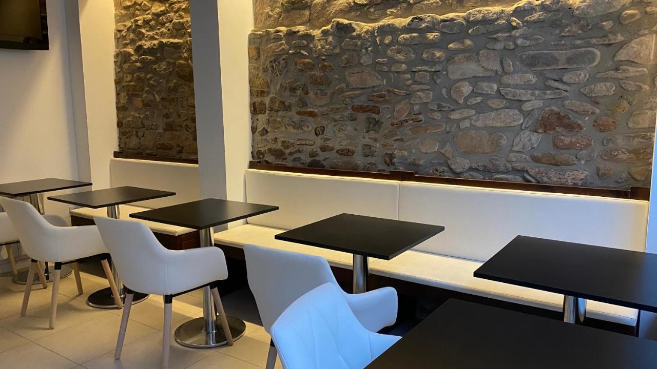 Hostal Somnis Suria Eksteriør bilde